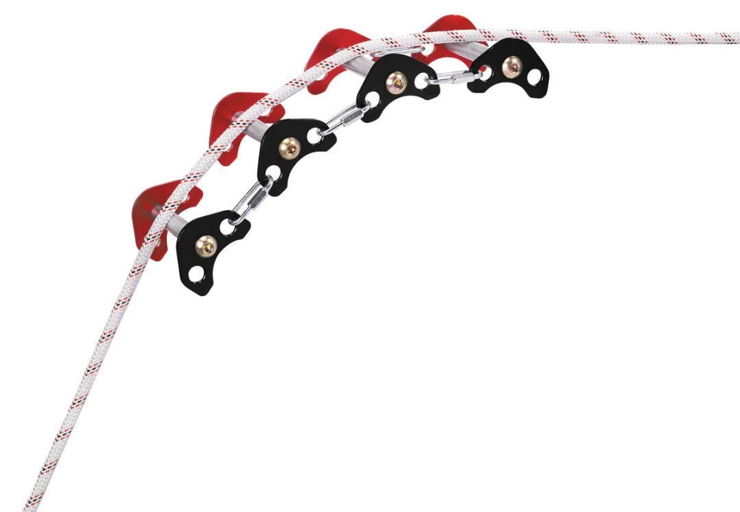 P68-SET-CATERPILLAR_LowRes